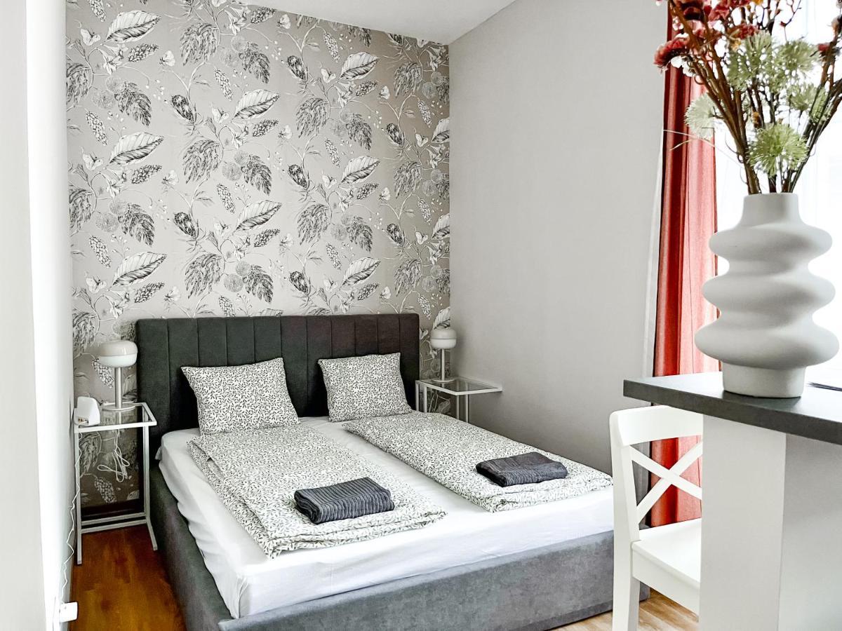 T32 Central Modern Suites Budapest Exterior photo